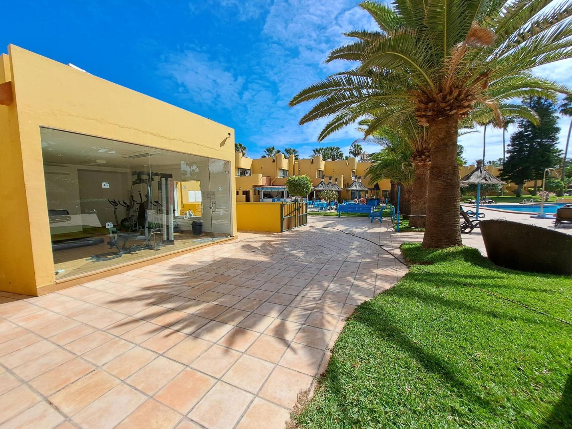 Garden And Relaxation House, 1 Bedroom, Wifi, Swimming Pool คอร์ราเลโฮ ภายนอก รูปภาพ